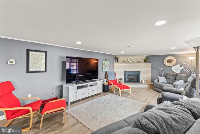 22 NORTHVIEW DR, Hanover, PA 17331