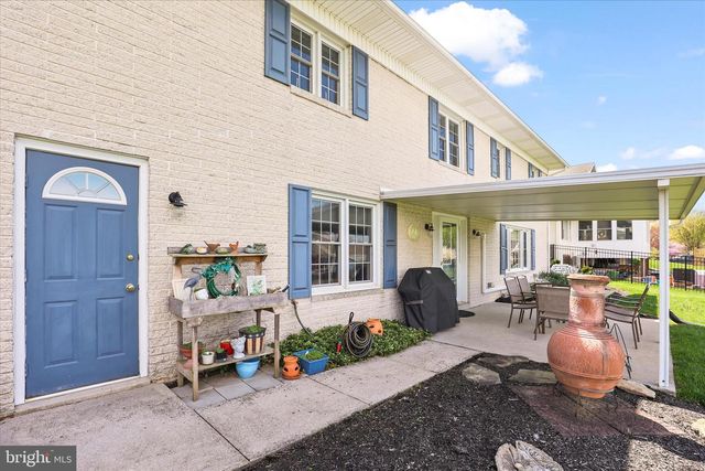 22 NORTHVIEW DR, Hanover, PA 17331