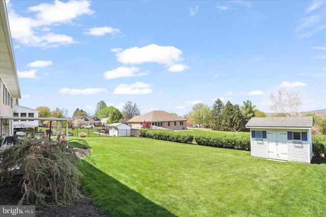 22 NORTHVIEW DR, Hanover, PA 17331