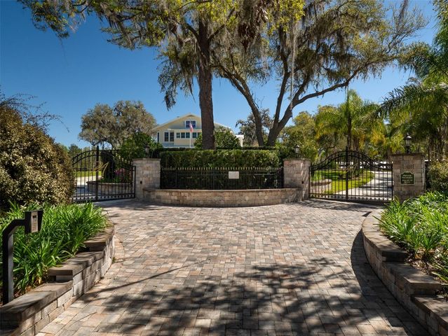 9605 S MAGNOLIA AVENUE, Ocala, FL 34476