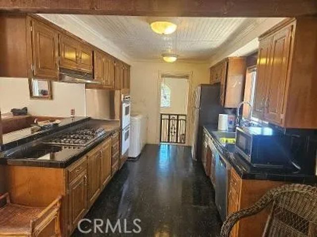 7916 W 80th Street, Los Angeles, CA 90293