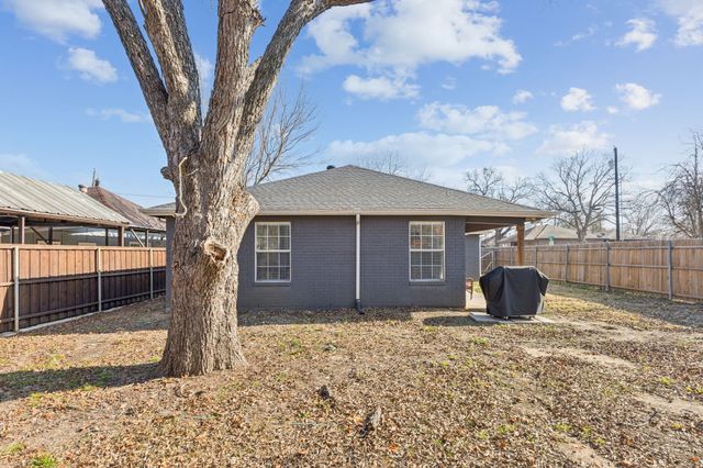 1301 Florence Street, Mckinney, TX 75069