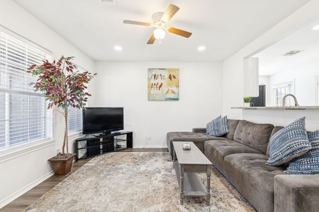 1301 Florence Street, Mckinney, TX 75069