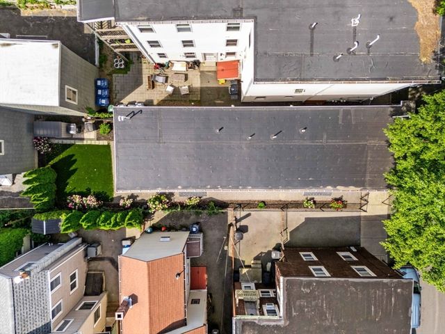 11 8th 2, Cambridge, MA 02141