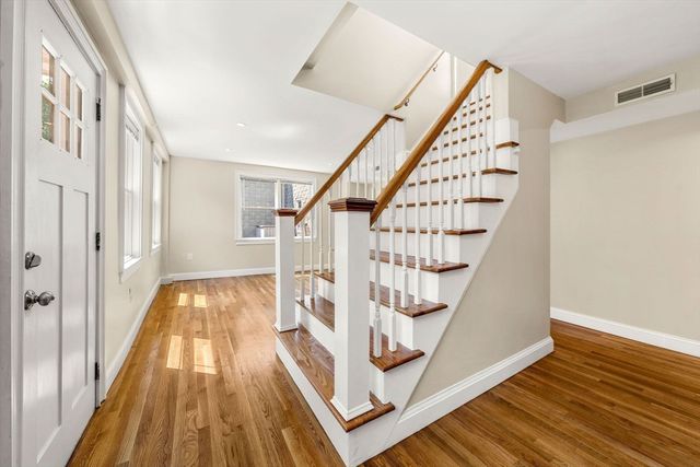 11 8th 2, Cambridge, MA 02141
