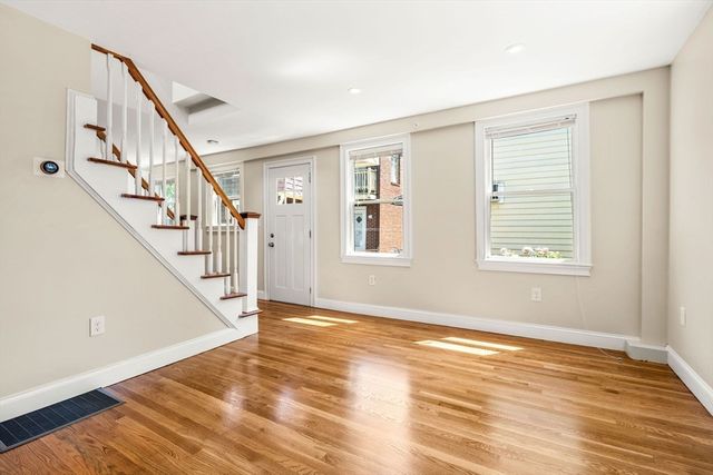 11 8th 2, Cambridge, MA 02141