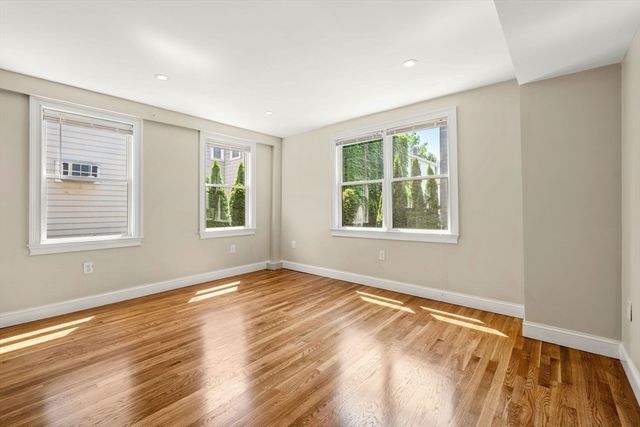 11 8th 2, Cambridge, MA 02141