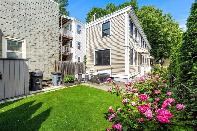 11 8th 2, Cambridge, MA 02141