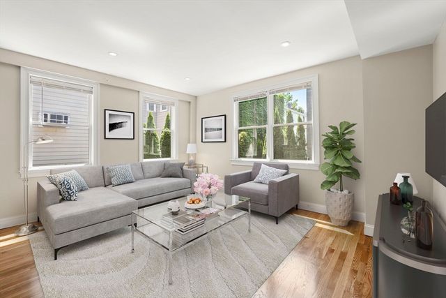 11 8th 2, Cambridge, MA 02141