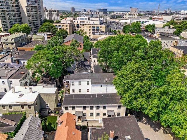 11 8th 2, Cambridge, MA 02141