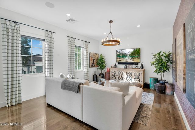 3507 N 39TH Place, Phoenix, AZ 85018