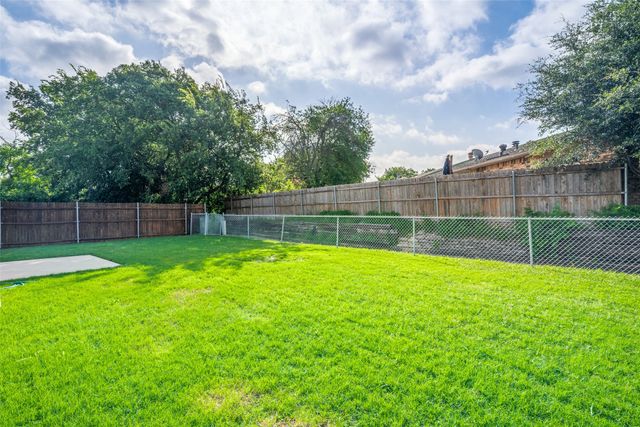 614 Wandering Way Drive, Allen, TX 75002