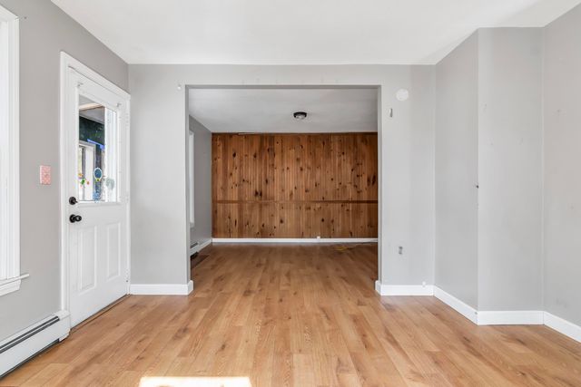 157 Cilley Road, Manchester, NH 03103