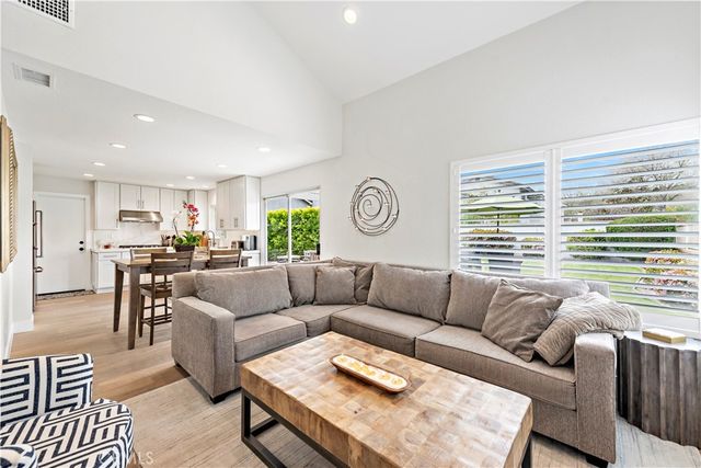 1 Hummingbird Lane, Aliso Viejo, CA 92656