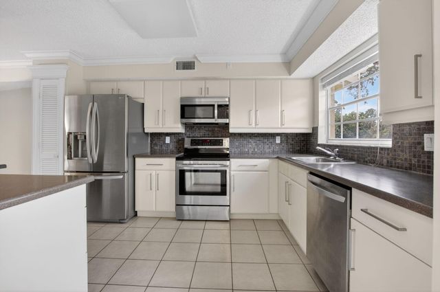17276 Boca Club Boulevard, Boca Raton, FL 33487