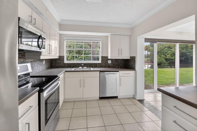 17276 Boca Club Boulevard, Boca Raton, FL 33487