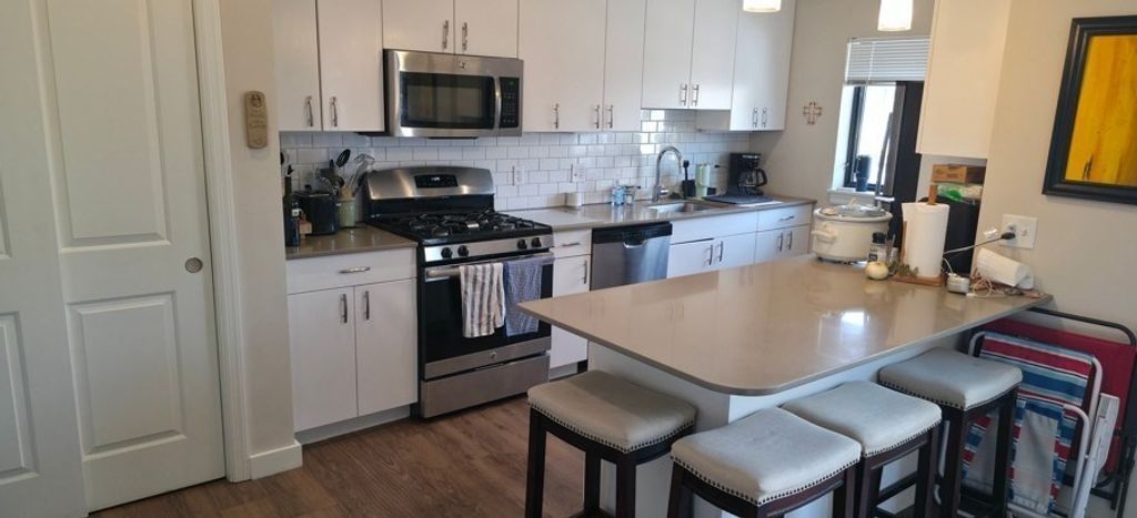 560 Moody 2-A, Waltham, MA 02452