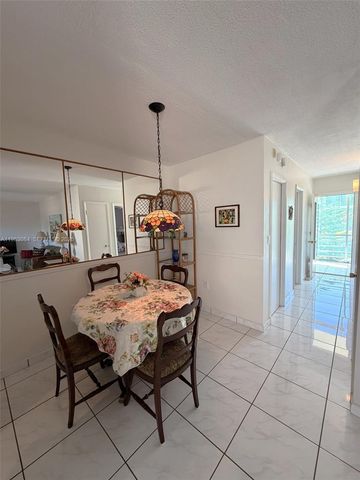 17000 NE 14th Ave 206, Miami, FL 33162