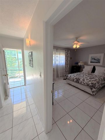 17000 NE 14th Ave 206, Miami, FL 33162