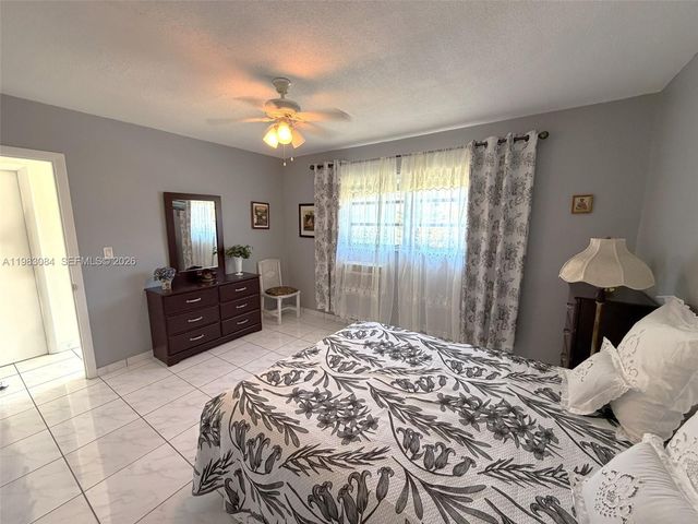 17000 NE 14th Ave 206, Miami, FL 33162