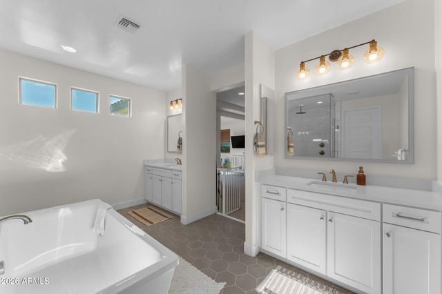 4622 S FERRIC --, Mesa, AZ 85212