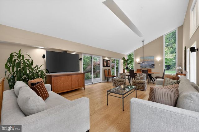 458 BROWNING LN, Cherry Hill, NJ 08003