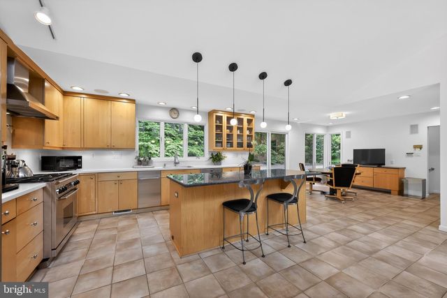 458 BROWNING LN, Cherry Hill, NJ 08003