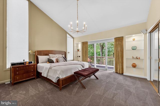 458 BROWNING LN, Cherry Hill, NJ 08003