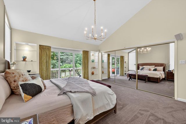 458 BROWNING LN, Cherry Hill, NJ 08003