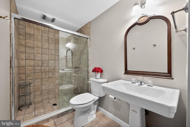 458 BROWNING LN, Cherry Hill, NJ 08003