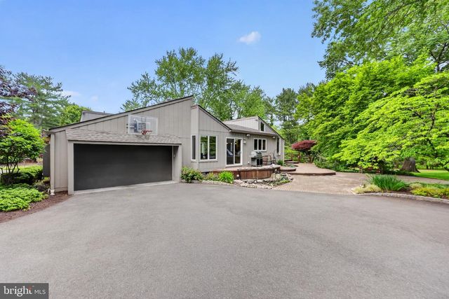 458 BROWNING LN, Cherry Hill, NJ 08003