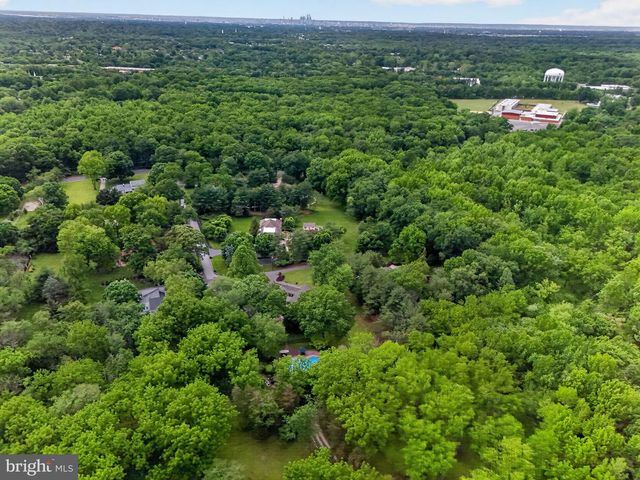458 BROWNING LN, Cherry Hill, NJ 08003