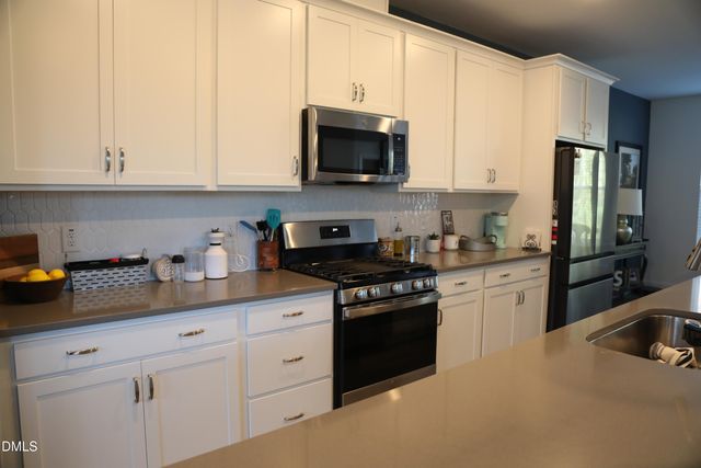 2011 Becca Court, Apex, NC 27502