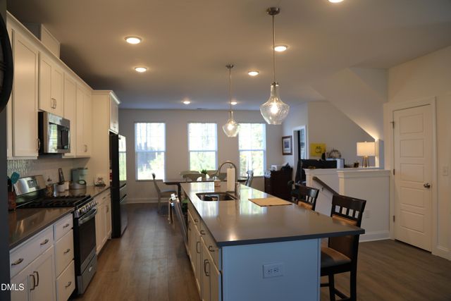 2011 Becca Court, Apex, NC 27502