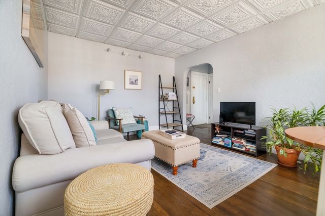 90 Kilsyth Road 31, Boston, MA 02135