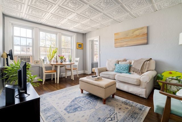 90 Kilsyth Road 31, Boston, MA 02135