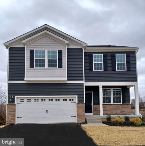 145 WINDING RD, Forks Township, PA 18040