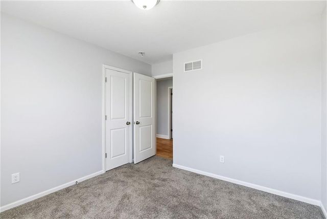 12301 S Burr Oak Circle, Peculiar, MO 64078