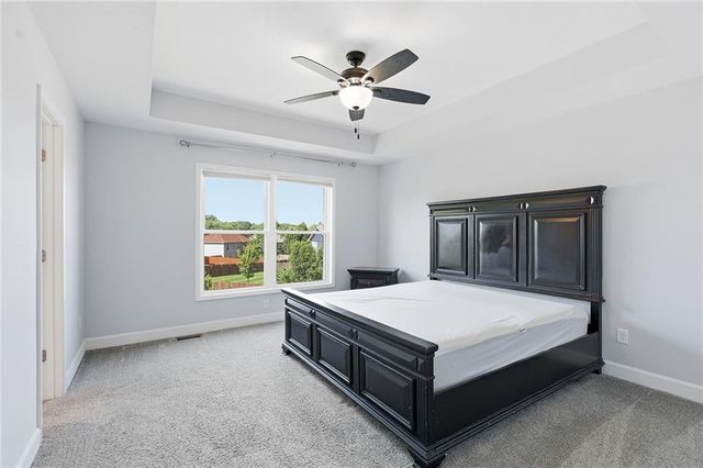 12301 S Burr Oak Circle, Peculiar, MO 64078