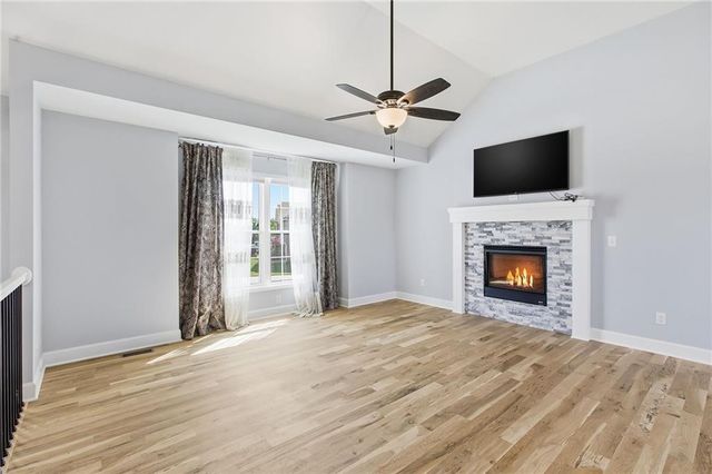 12301 S Burr Oak Circle, Peculiar, MO 64078