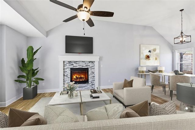 12301 S Burr Oak Circle, Peculiar, MO 64078
