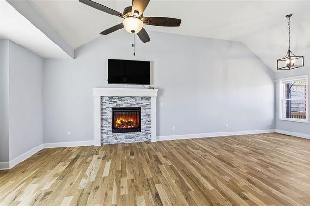 12301 S Burr Oak Circle, Peculiar, MO 64078
