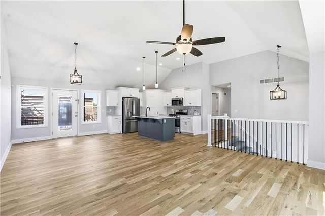 12301 S Burr Oak Circle, Peculiar, MO 64078