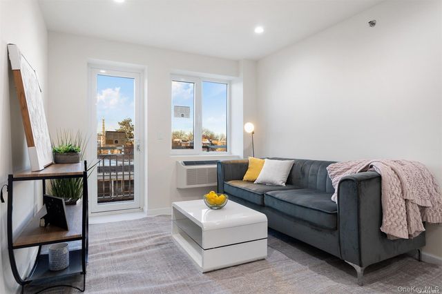 91-23 Corona Avenue 4F, Elmhurst, NY 11373