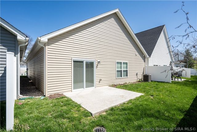 3007 Bales Way, Jeffersonville, IN 47130