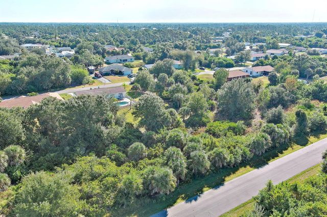 6184 LOMAX ST, Other City - In The State Of Florida, FL 34224