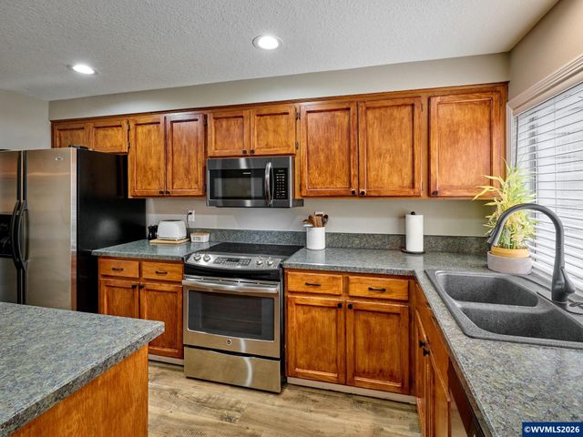 31070 SW Willamette Wy, Wilsonville, OR 97070