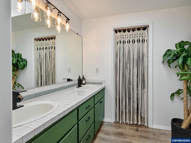 31070 SW Willamette Wy, Wilsonville, OR 97070