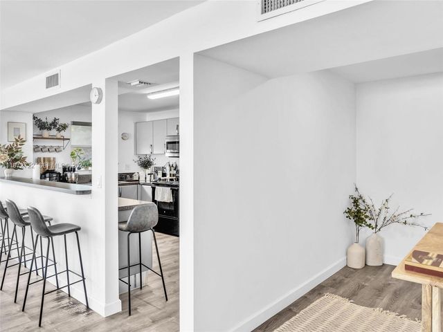 2780 NE 183rd Street 302, Aventura, FL 33160