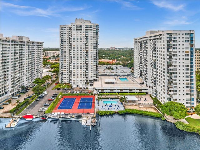 2780 NE 183rd Street 302, Aventura, FL 33160
